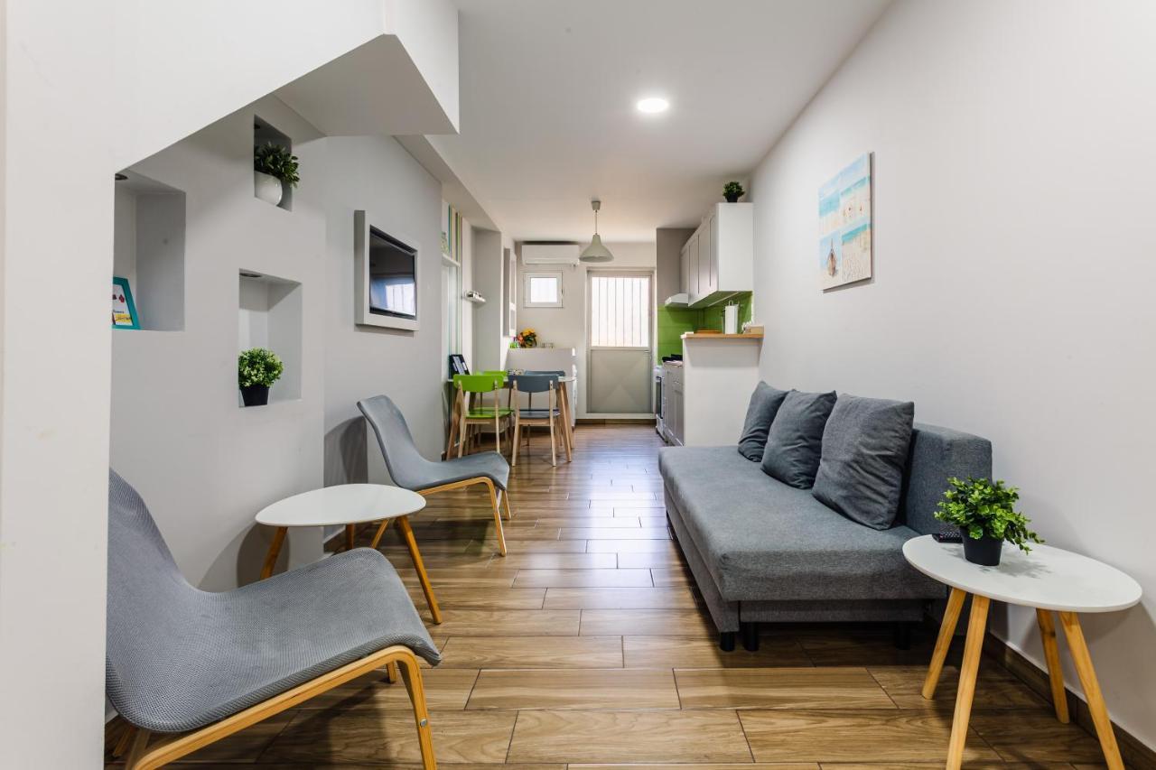 Citysea Fusion, Elegant Gem Minutes From The Beach Kalamata Bagian luar foto